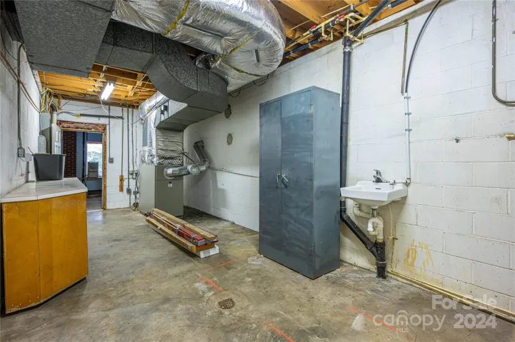 1122 General Hoke - Basement Storage Room