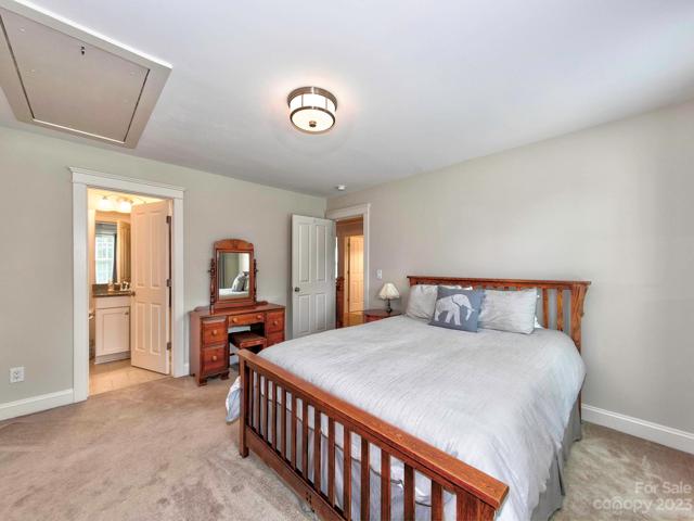 Second Bedroom w/attached full bathroom