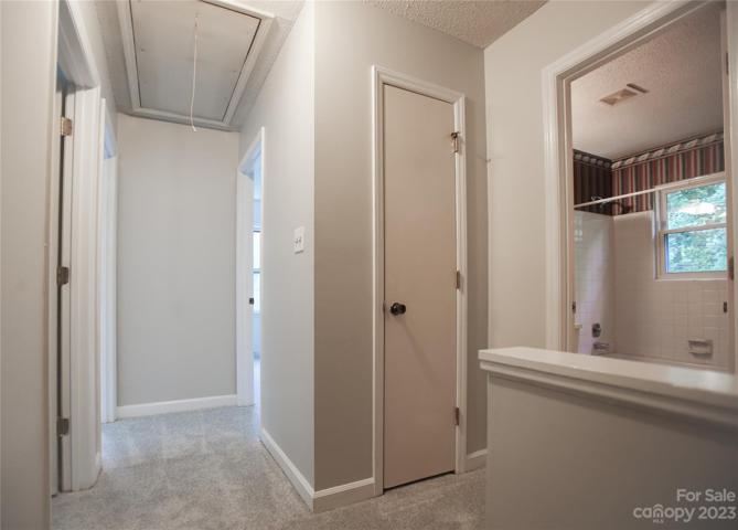 2nd story landing and hallway