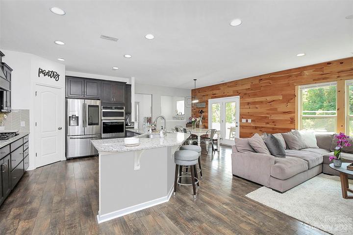 Open floor plan with lots of natural light.