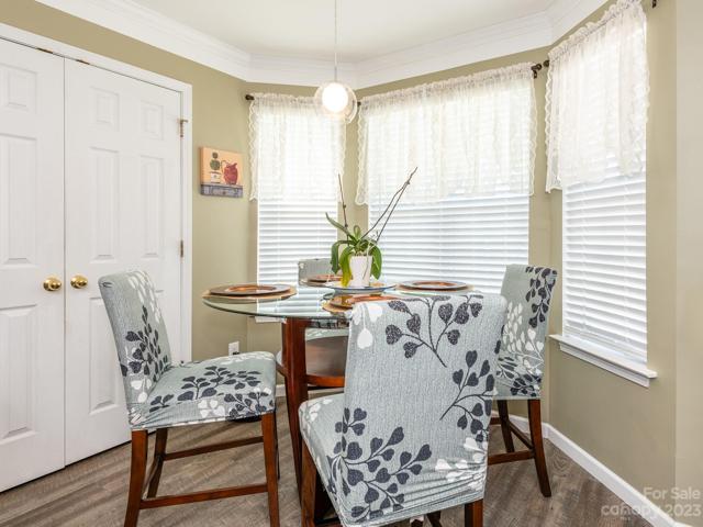 Breakfast Nook