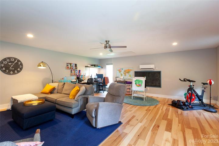 Bonus room