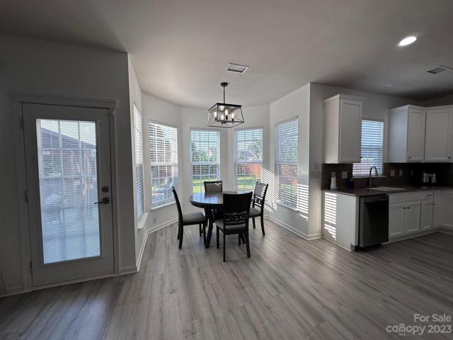 Breakfast Nook