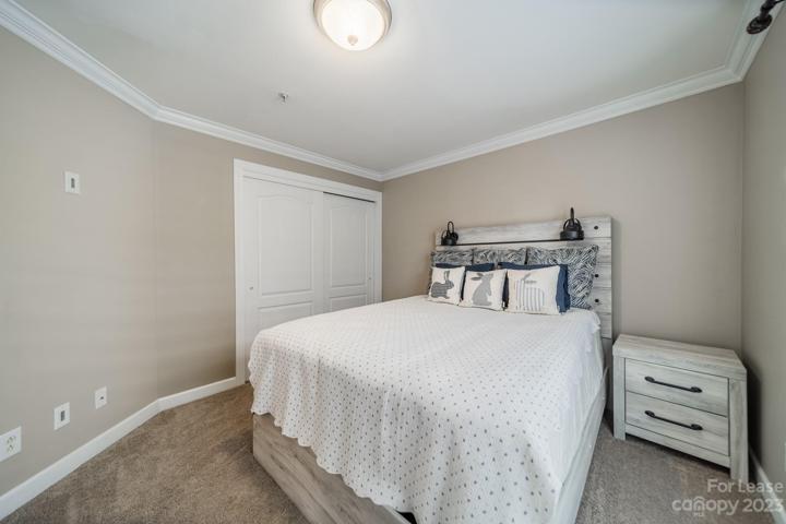Guest bedroom