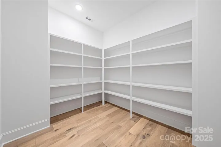 Walk-in Pantry