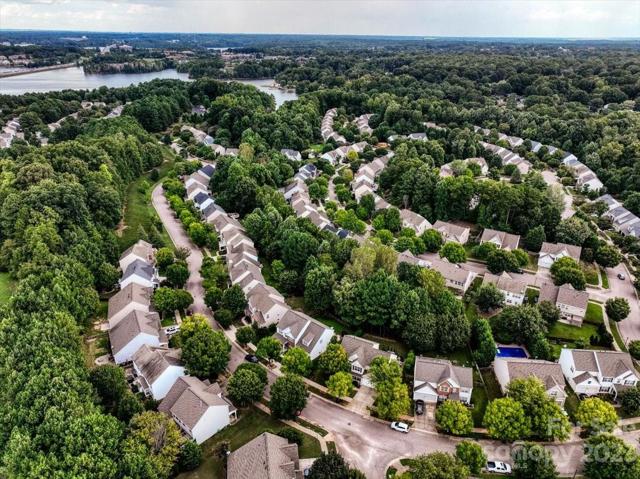view of neighborhood
