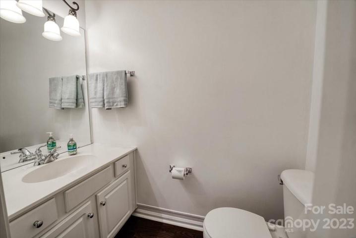 powder room on main