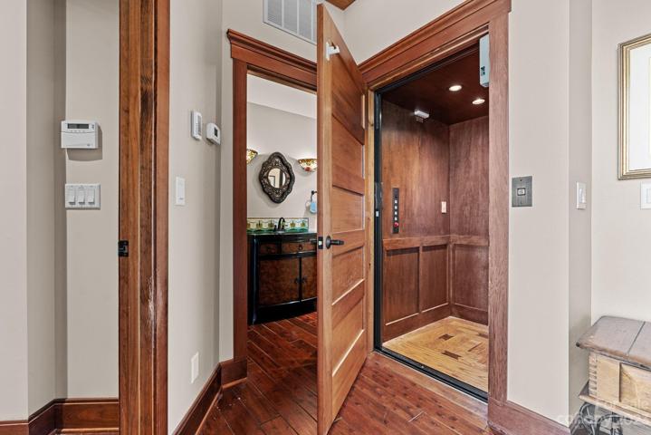 Elevator: Main Level