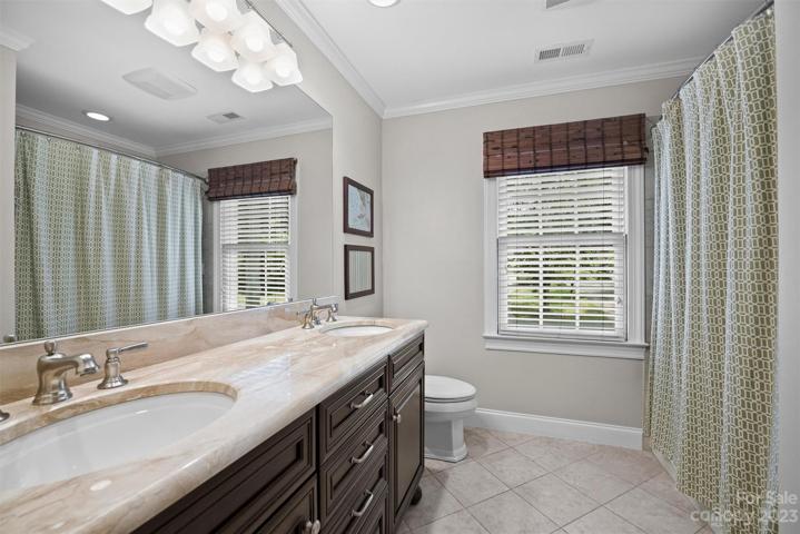 Full Hall Bath with Double Sinks
