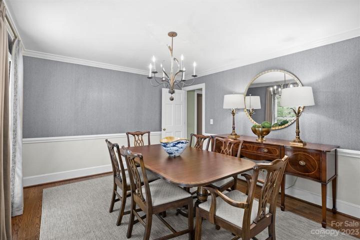 Nice chair rail and molding