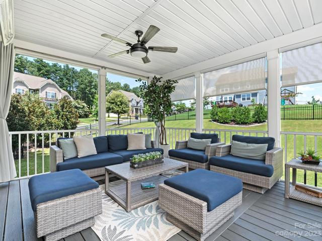 Screened Porch - Trex Deck, 2- hardwired electric Bromic heaters, drop shades, 2 ceiling fans
