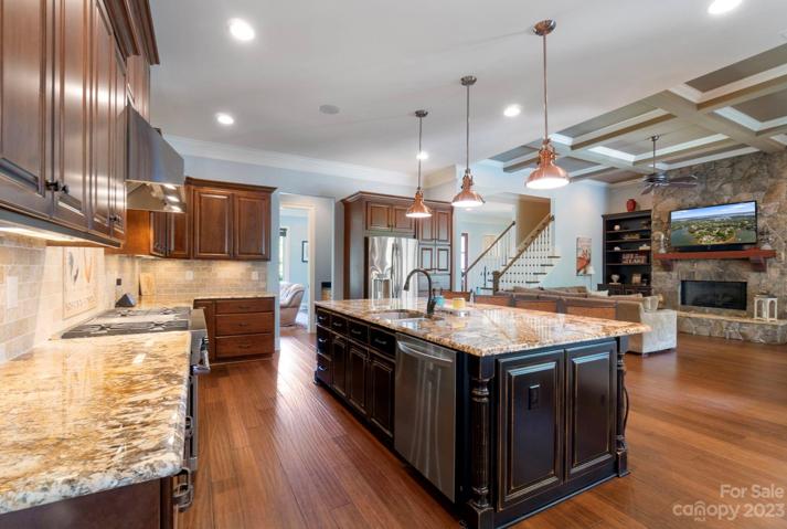 Huge Kitchen with Newer Appliances - 111 Swayne Dr, Mooresville, NC 28117 - The Point