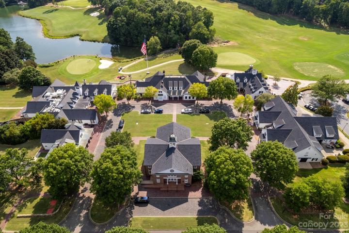 Trump Square at Trump National Golf Club Charlotte