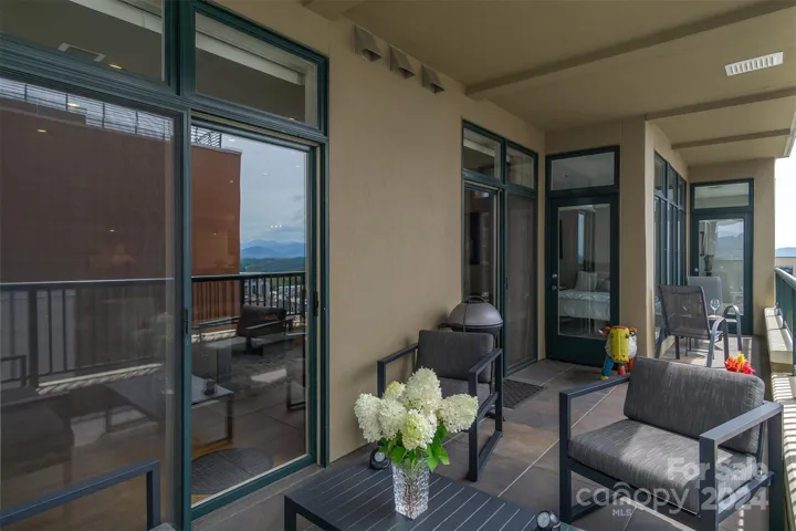 32' of balcony for entertaining.