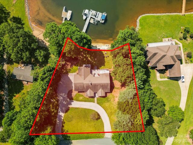 Approximate outline of lot