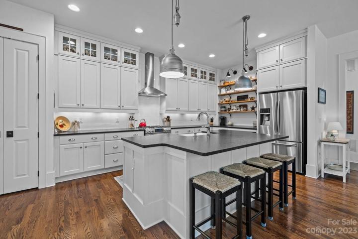 Gourmet Kitchen