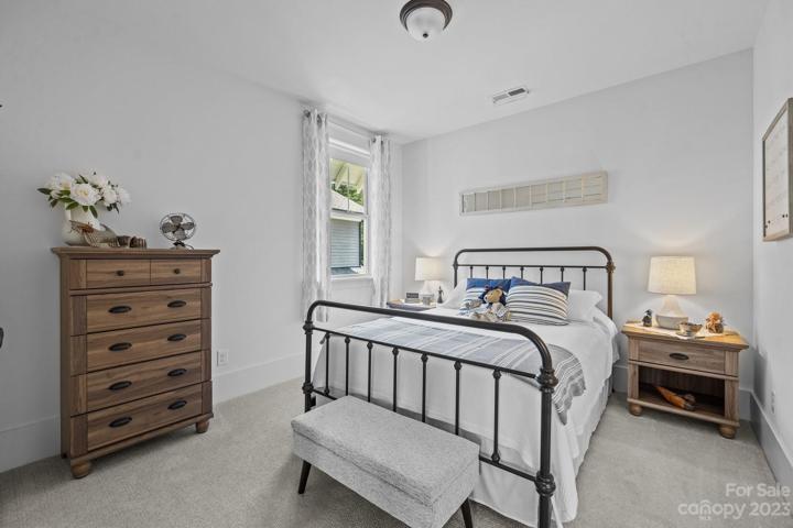 upstairs bedroom 2