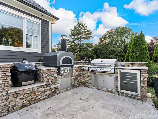 Outside kitchen