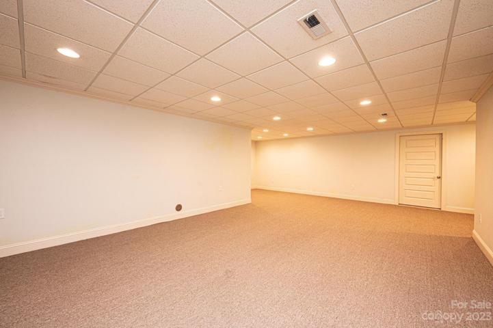 Bsmt Rec Rm/Den