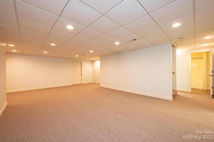 Bsmt Rec Rm/Den