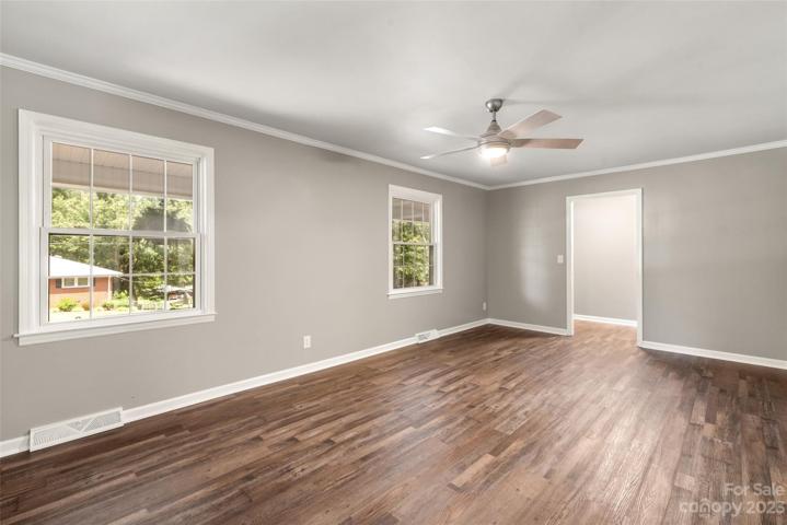 Front Room/Dining Room/OfficeOffice