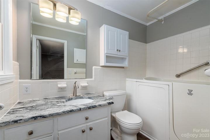 En Suite Bathroom