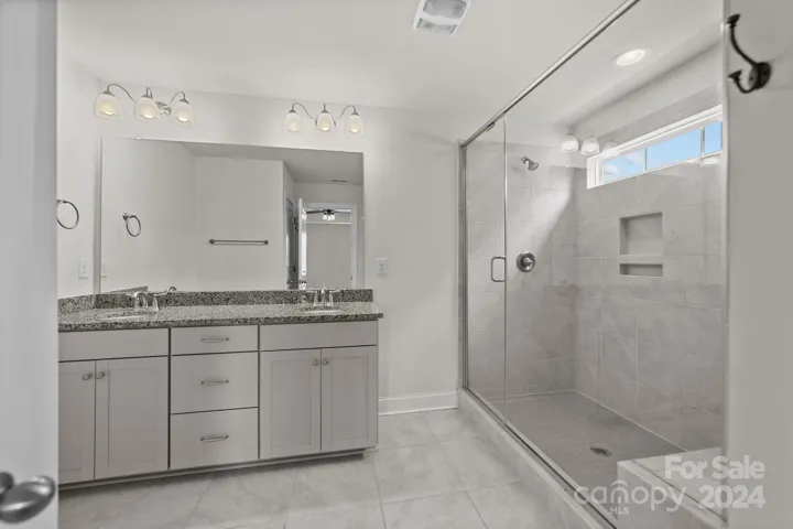 primary barthroom