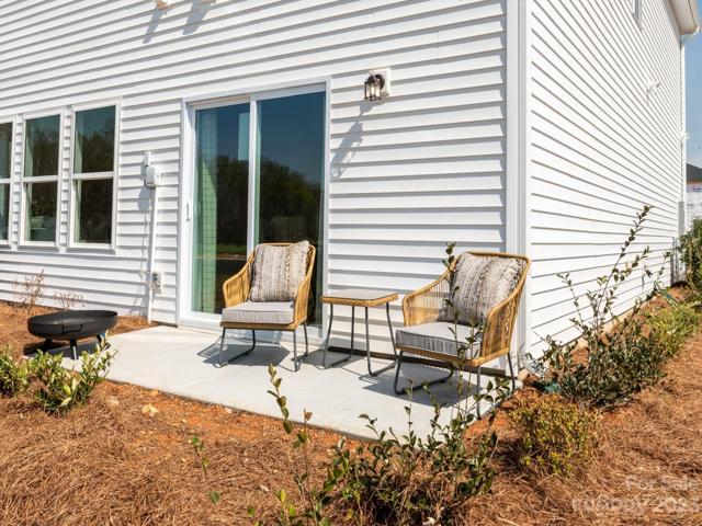 Photo is not of the actual home, but is an inspirational photo of builder’s model home and may depict options, furnishings, and/or decorator features that are not included