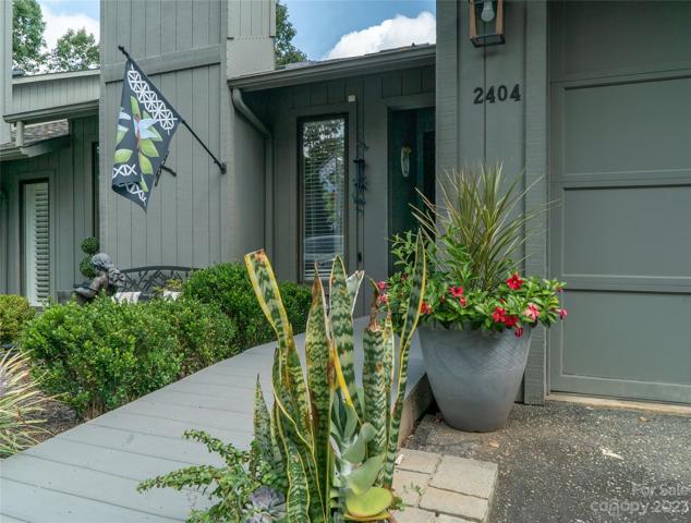 Nice curb appeal.
