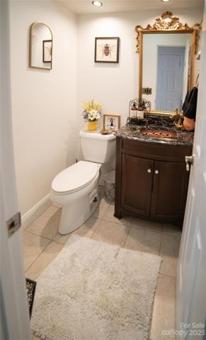 Powder Room on 1st floor