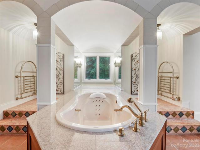 soaking tub