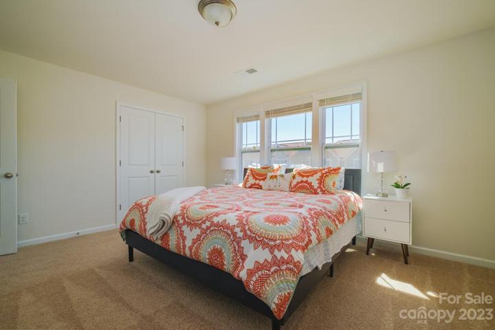 Secondary bedroom
