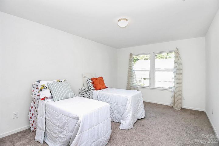 Another great sized bedroom upstairs!