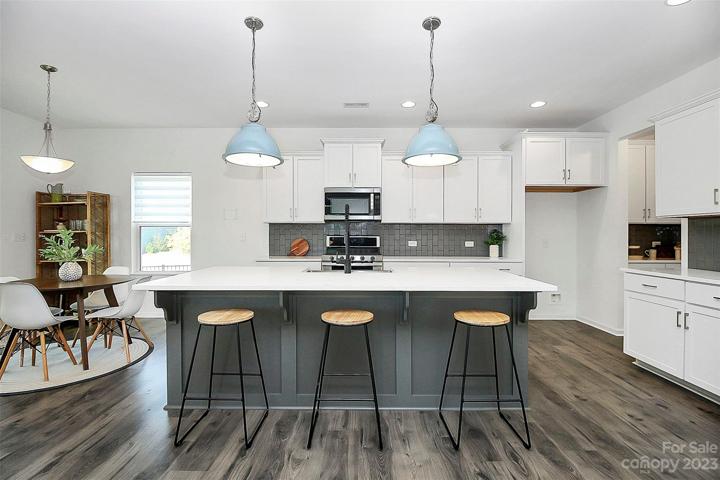 Beautiful well appointed island makes hosting a breeze!