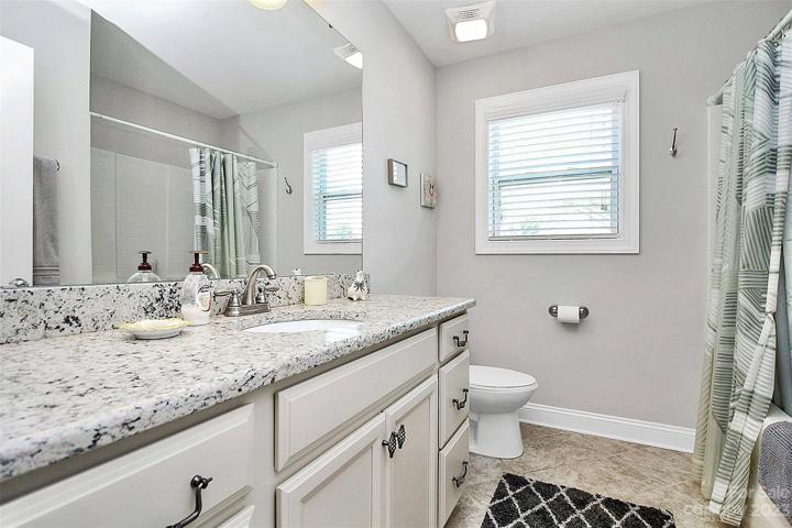 Full bath on 2nd level.