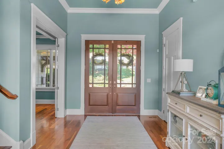 FOYER