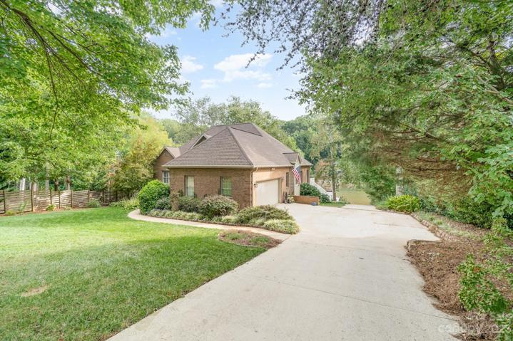 Long driveway leads to boat ramp!