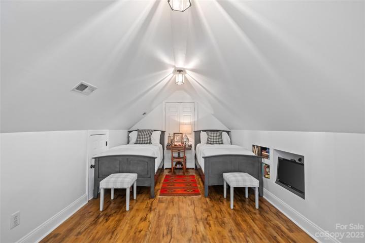 Upper level bedroom 2.  Has a bit more space than depicted.