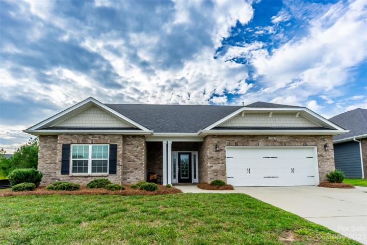 Welcome Home to 209 Wedge View Way!