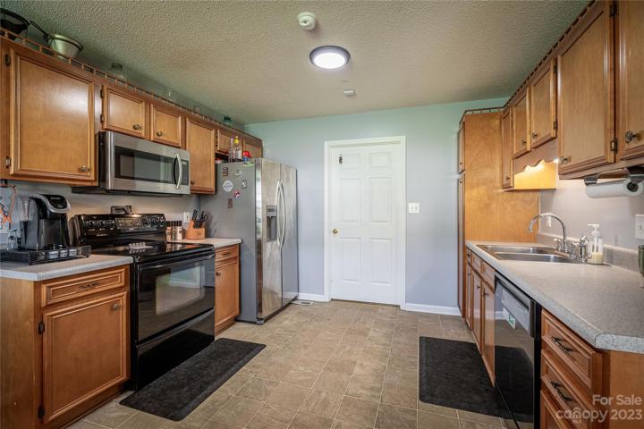 Kitchen Laundry Room Entry View