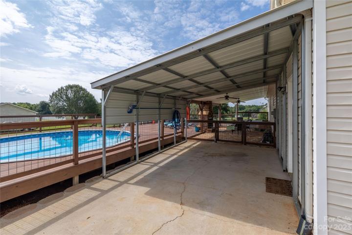 Attached Single Carport
