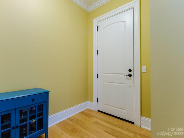 Unit Front Door/Hall