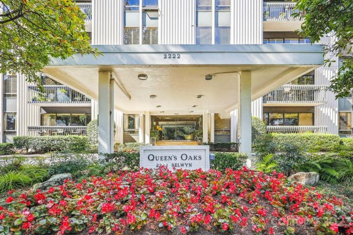Queens Oaks front entry
