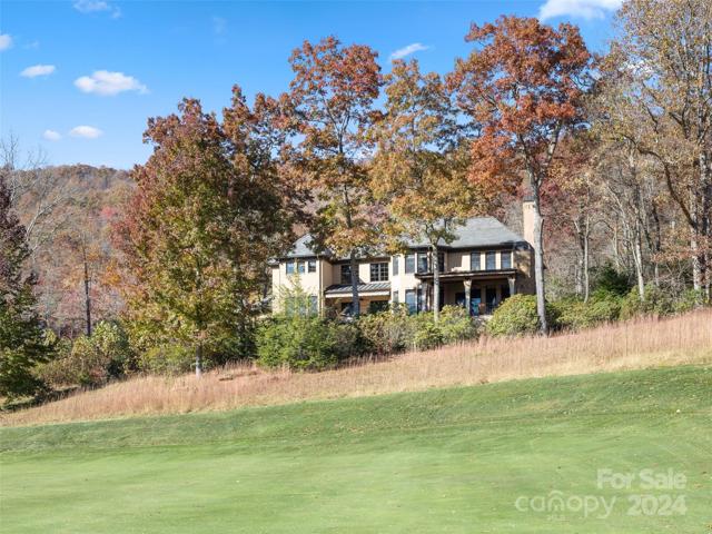 Looking from golf course, to rear of 1987 White Tree Trail