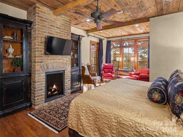 Primary bedroom suite