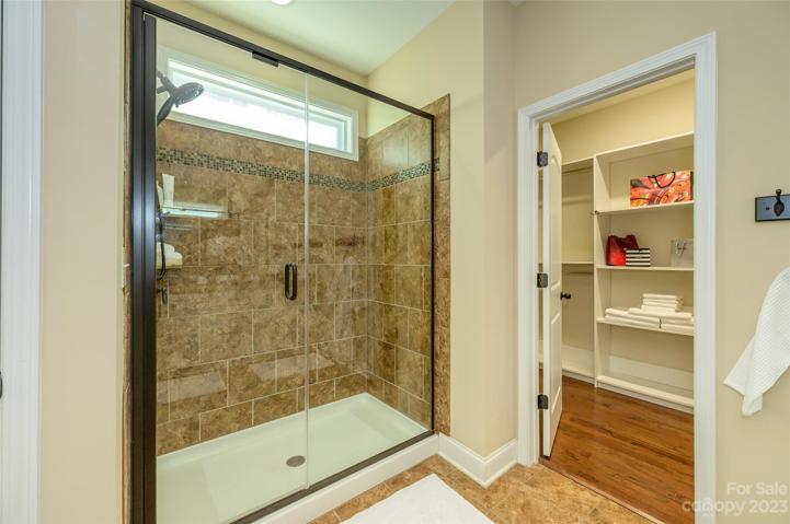 Primary suite