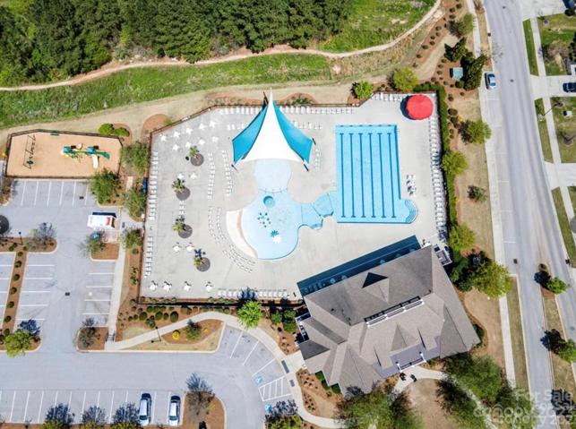 Neighborhood amenities
