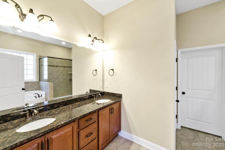 Primary On-Suite