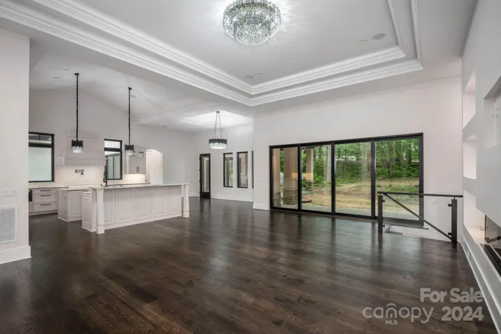 Open floorplan in main living areas