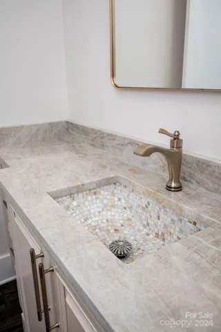 Powder room